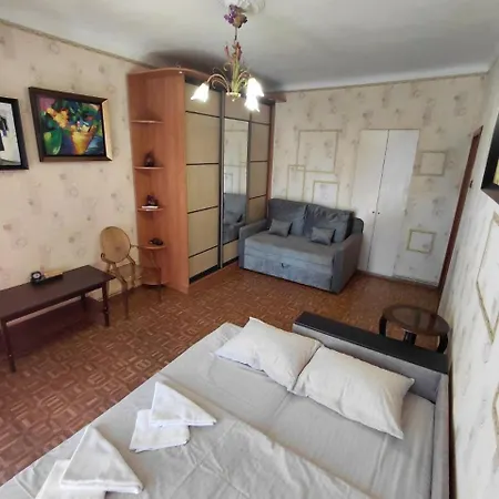 Apartment семинарская